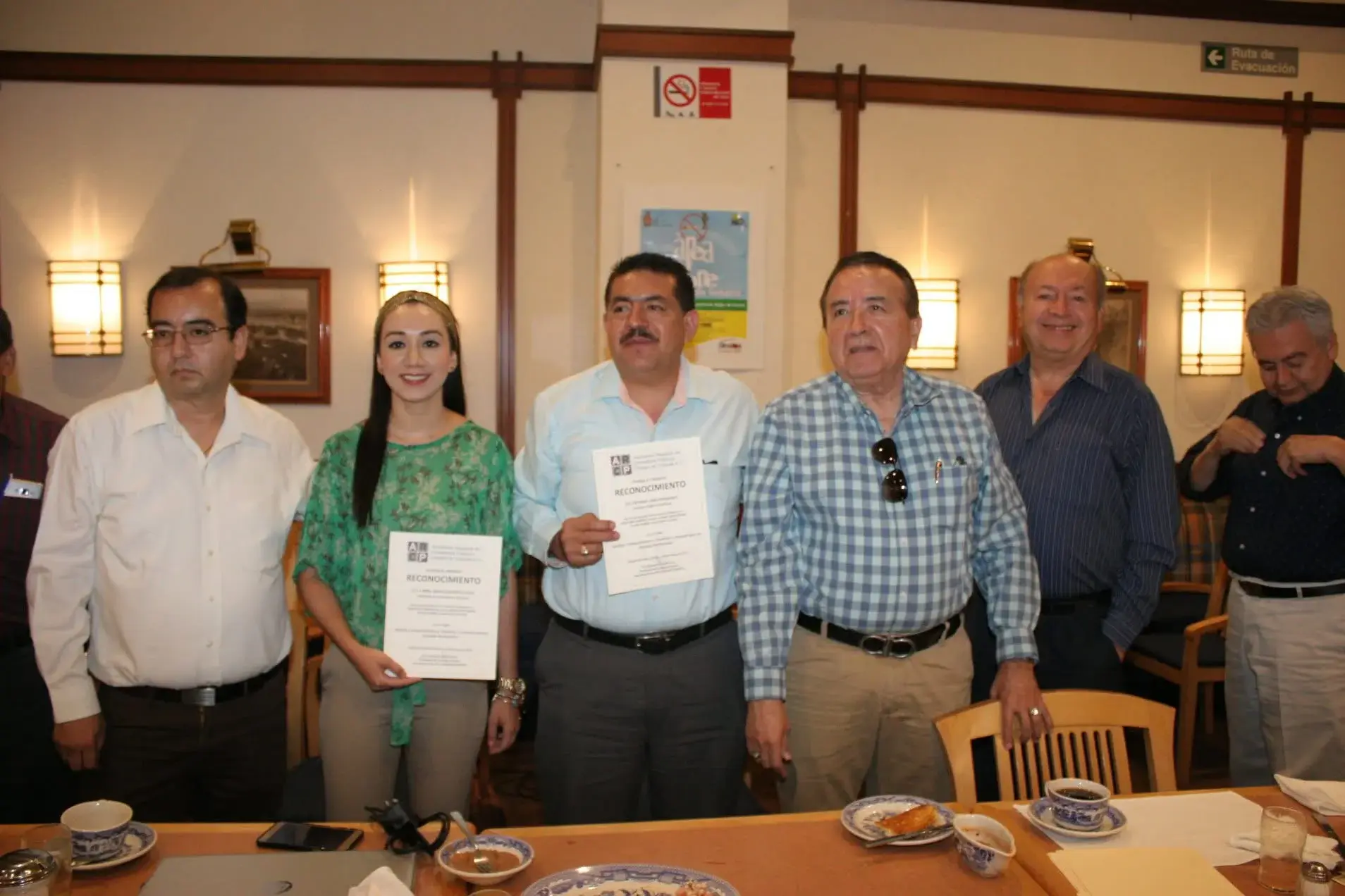 Conferencia en vivo para Línea Directa en Sanborns, Culiacán, Sinaloa